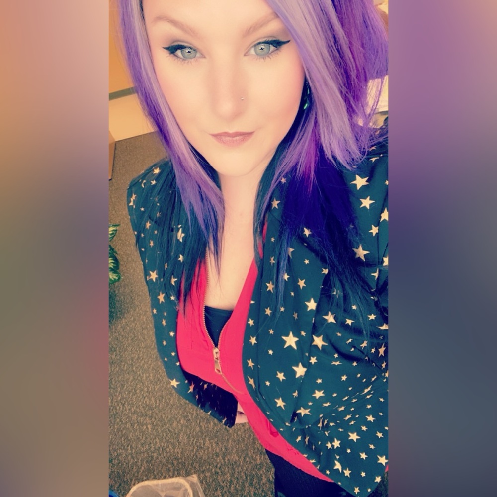 Meet your Posher, Jade